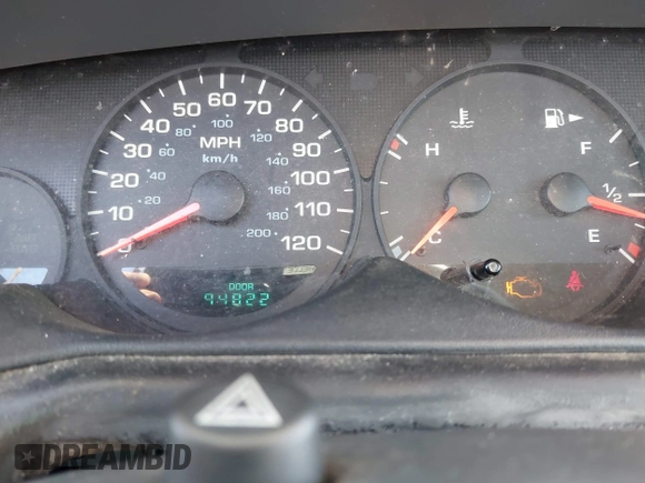 2001 Dodge Neon Highline with VIN 1B3ES46C11D241828, listed as a IAAI auction lot 41953403 with 94,822 mi miles and . Bid and sale history available at carsss.com. Image 7.