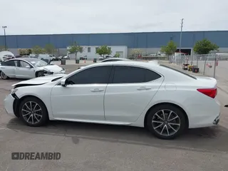 2018 Acura TLX w/Technology Pkg with VIN 19UUB3F59JA000947, listed as a IAAI auction lot 41981918 with 61,187 mi miles. Bid and sale history available at carsss.com. Image 14.