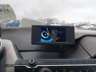 2017 BMW i3 z VIN WBY1Z8C39HV893510, wystawiony jako IAAI lot #41832884 z przebiegiem 59 166 mil mil oraz . Historia ofert i sprzedaży dostępna na DreamBid. Obrazek 18.