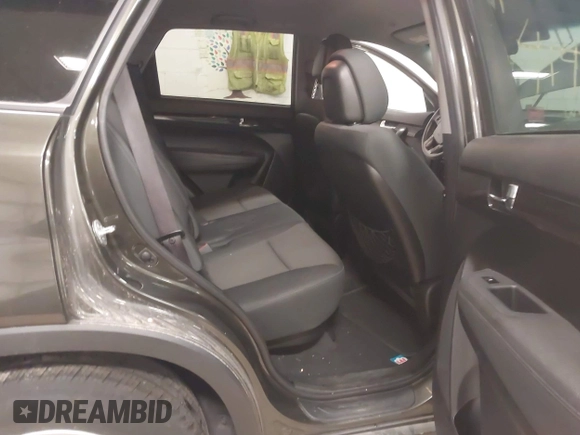 2012 Kia Sorento LX with VIN 5XYKTDA63CG264158, listed as a IAAI auction lot 41903939 with 162,633 mi miles. Bid and sale history available at carsss.com. Image 8.