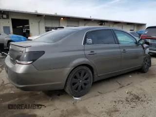 2007 Toyota Avalon XL z VIN 4T1BK36B47U203243, wystawiony jako Copart lot #43217085 z przebiegiem 250 749 mil mil oraz Nie do naprawy • Non repairable. Historia ofert i sprzedaży dostępna na DreamBid. Obrazek 3.