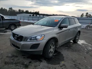 2013 Volvo XC60 T6 with VIN YV4902DZ6D2387012, listed as a Copart auction lot 45647295 with Not Provided miles and Salvage Title. Bid and sale history available at carsss.com. Image 1.