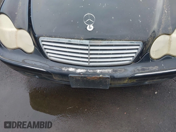 2004 Mercedes-Benz C 320 with VIN WDBRF64J44F469766, listed as a IAAI auction lot 41899612 with Not Provided miles and . Bid and sale history available at DreamBid. Image 6.