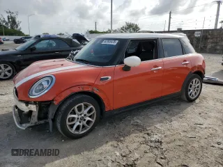 2020 MINI Hardtop 4 Door Cooper with VIN WMWXU7C04L2M30062, listed as a Copart auction lot 62363475 with 52,315 mi miles and Salvage title. Bid and sale history available at DreamBid. Image 1.