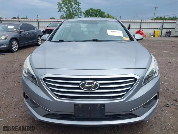 2017 Hyundai Sonata SE with VIN 5NPE24AFXHH564974, listed as a IAAI auction lot 39409674 with 1 mi miles. Bid and sale history available at carsss.com. Image 12.