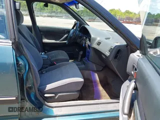 1994 Subaru Legacy L with VIN 4S3BJ6331R7955439, listed as a IAAI auction lot 42770190 with 304,248 mi miles and . Bid and sale history available at DreamBid. Image 5.