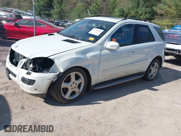 2008 Mercedes-Benz M 350 with VIN 4JGBB86E88A323377, listed as a IAAI auction lot 42212091 with Not Provided miles and . Bid and sale history available at DreamBid. Image 2.