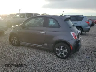 2019 FIAT 500e with VIN 3C3CFFGE8KT773468, listed as a Copart auction lot 81634204 with 41,888 mi miles and Salvage Title. Bid and sale history available at carsss.com. Image 2.