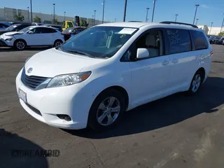 2012 Toyota Sienna LE AAS with VIN 5TDKK3DCXCS276325, listed as a IAAI auction lot 41791385 with 133,635 mi miles. Bid and sale history available at carsss.com. Image 19.