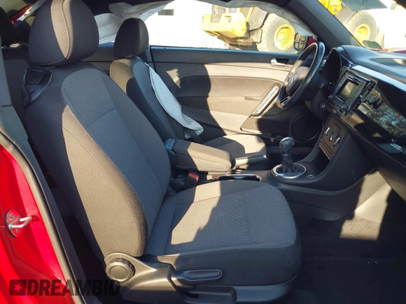 2019 Volkswagen Beetle S with VIN 3VWFD7AT1KM712384, listed as a IAAI auction lot 41505127 with 49,527 mi miles and . Bid and sale history available at DreamBid. Image 5.