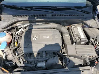 2014 Volkswagen Jetta SE z VIN 3VWD17AJ8EM413915, wystawiony jako Copart lot #62325025 z przebiegiem 131 112 mil mil oraz Szkoda całkowita • Salvage title. Historia ofert i sprzedaży dostępna na DreamBid. Obrazek 11.
