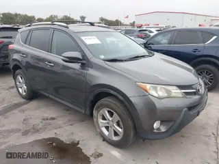 2013 Toyota RAV4 XLE with VIN 2T3WFREV3DW061989, listed as a IAAI auction lot 40766211 with 202,302 mi miles. Bid and sale history available at carsss.com. Image 1.
