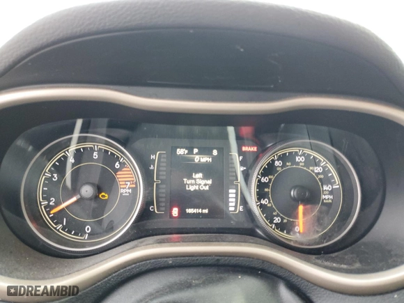 2018 Jeep Cherokee Latitude with VIN 1C4PJLCB9JD588212, listed as a Copart auction lot 49013705 with 165,414 mi miles and Salvage Title. Bid and sale history available at carsss.com. Image 9.