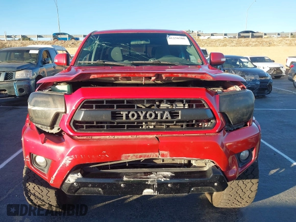2014 Toyota Tacoma PreRunner with VIN 5TFJU4GN4EX060590, listed as a IAAI auction lot 41258506 with 137,939 mi miles. Bid and sale history available at carsss.com. Image 12.