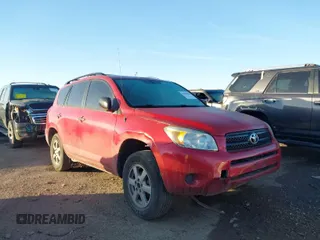 2008 Toyota RAV4 with VIN JTMZD33V885101032, listed as a IAAI auction lot 41800506 with 270,109 mi miles. Bid and sale history available at carsss.com. Image 1.