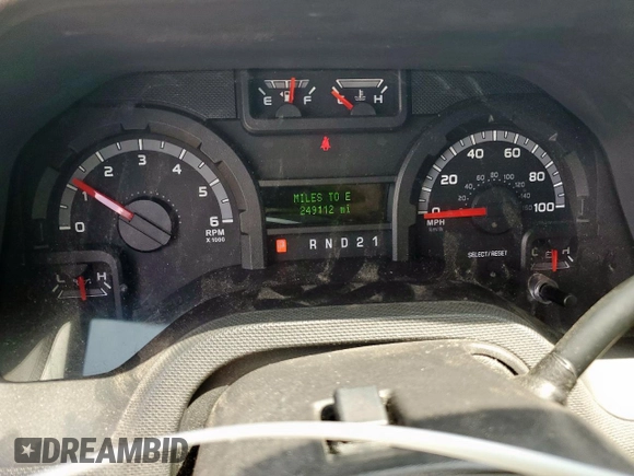 2009 Ford Econoline Passenger XL with VIN 1FBNE31L39DA56400, listed as a Copart auction lot 59878595 with 249,112 mi miles and Salvage title. Bid and sale history available at DreamBid. Image 9.