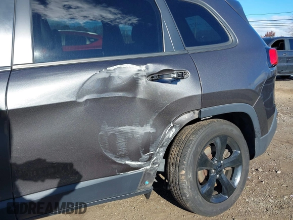 2017 Jeep Cherokee Limited с VIN 1C4PJMDB1HW524720, выставлен на аукционе IAAI как лот 40827046 с пробегом 72 559 миль миль и . История ставок и продаж доступна на DreamBid. Изображение 17.