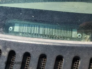 2002 Chevrolet Tahoe LS с VIN 1GNEC13V32J166592, выставлен на аукционе Copart как лот 57972845 с пробегом Не указан миль и Списание • Salvage title. История ставок и продаж доступна на DreamBid. Изображение 13.