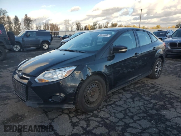 2013 Ford Focus SE with VIN 1FADP3F24DL314090, listed as a Copart auction lot 80636494 with 136,706 mi miles and Salvage Title. Bid and sale history available at carsss.com. Image 1.