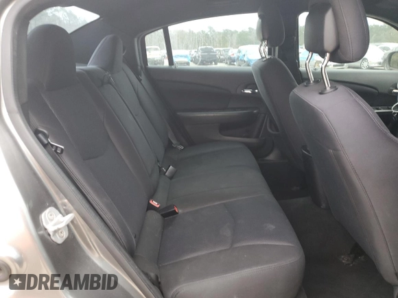 2013 Chrysler 200 Touring z VIN 1C3CCBBB2DN584591, wystawiony jako Copart lot #41503815 z przebiegiem Nie podano mil oraz Szkoda całkowita • Salvage title. Historia ofert i sprzedaży dostępna na DreamBid. Obrazek 10.