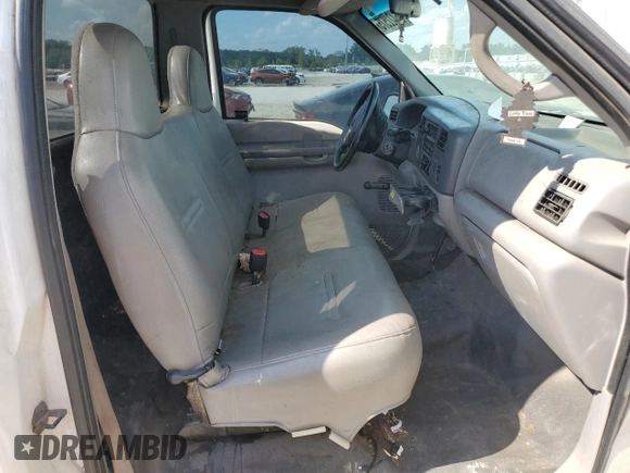 2000 Ford F-250 XL z VIN 1FTNF20L0YEA92980, wystawiony jako Copart lot #56422575 z przebiegiem 210 425 mil mil oraz Szkoda całkowita • Salvage title. Historia ofert i sprzedaży dostępna na DreamBid. Obrazek 7.