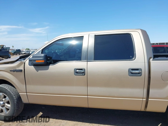 2014 Ford F-150 XL z VIN 1FTFW1EF3EKE39944, wystawiony jako IAAI lot #42504103 z przebiegiem 146 962 mil mil oraz . Historia ofert i sprzedaży dostępna na DreamBid. Obrazek 14.