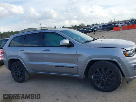 2020 Jeep Grand Cherokee Altitude with VIN 1C4RJEAGXLC403693, listed as a IAAI auction lot 41482425 with 67,161 mi miles and . Bid and sale history available at DreamBid. Image 13.