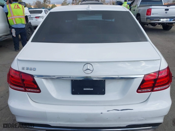 2016 Mercedes-Benz E-Class E 350 Sport with VIN WDDHF5KB4GB255588, listed as a IAAI auction lot 41547556 with 72,981 mi miles. Bid and sale history available at carsss.com. Image 16.