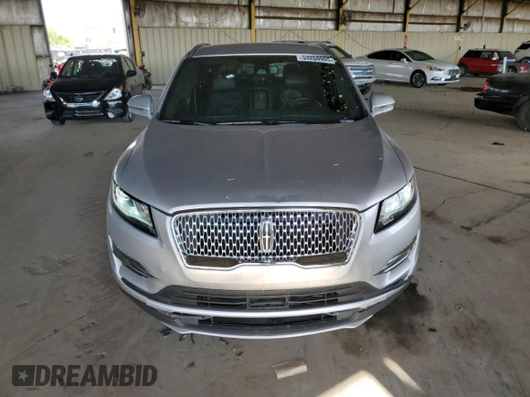 2019 Lincoln MKC Reserve with VIN 5LMTJ3DH4KUL37593, listed as a Copart auction lot 53260965 with 72,645 mi miles and Salvage title. Bid and sale history available at DreamBid. Image 5.