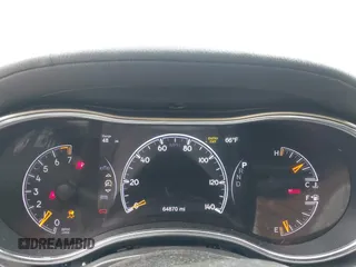 2020 Jeep Grand Cherokee Overland z VIN 1C4RJFCG9LC197401, wystawiony jako IAAI lot #42186412 z przebiegiem 64 870 mil mil oraz . Historia ofert i sprzedaży dostępna na DreamBid. Obrazek 7.