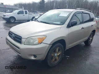 2007 Toyota RAV4 with VIN JTMBD33V575119827, listed as a IAAI auction lot 41675761 with 130,174 mi miles. Bid and sale history available at carsss.com. Image 2.