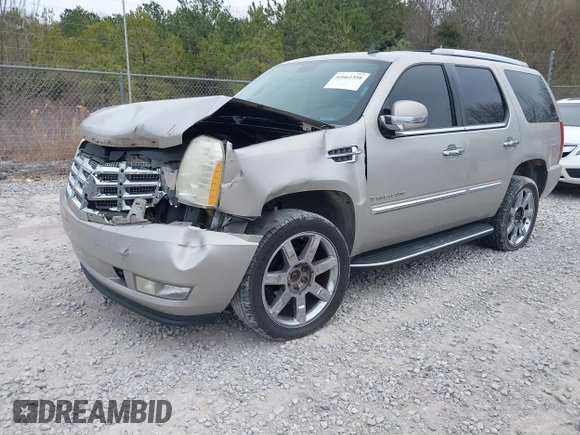 2007 Cadillac Escalade z VIN 1GYFK63897R173007, wystawiony jako IAAI lot #41661358 z przebiegiem 275 328 mil mil oraz . Historia ofert i sprzedaży dostępna na DreamBid. Obrazek 2.