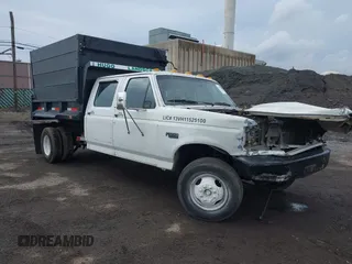1992 Ford F-350 with VIN 2FTJW35MXNCA46841, listed as a IAAI auction lot 41952778 with 213,667 mi miles and . Bid and sale history available at DreamBid. Image 1.