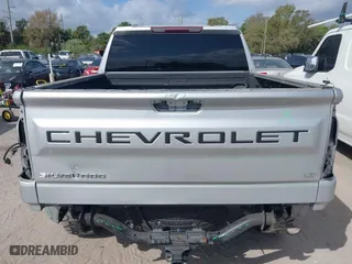 2019 Chevrolet Silverado 1500 LT with VIN 1GCPWCED1KZ103517, listed as a IAAI auction lot 41705060 with 120,715 mi miles. Bid and sale history available at carsss.com. Image 17.