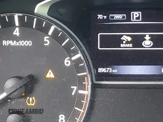 2017 Nissan Pathfinder Platinum with VIN 5N1DR2MM7HC639367, listed as a IAAI auction lot 42731415 with 89,673 mi miles and . Bid and sale history available at DreamBid. Image 15.