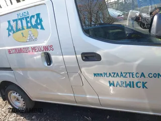 2016 Nissan NV200 S z VIN 3N6CM0KN3GK691809, wystawiony jako IAAI lot #41916059 z przebiegiem 39 559 mil mil oraz . Historia ofert i sprzedaży dostępna na DreamBid. Obrazek 13.