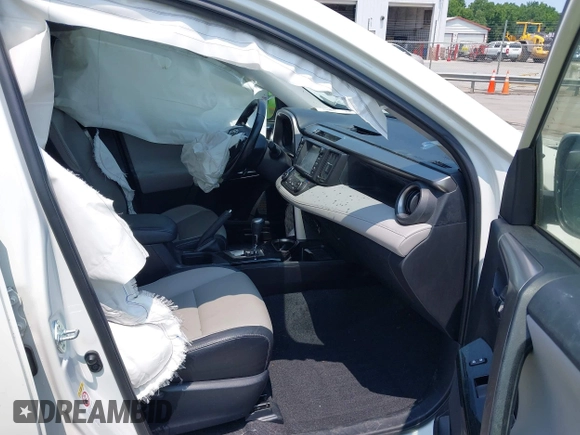 2016 Toyota RAV4 Limited z VIN JTMDJREV8GD058450, wystawiony jako IAAI lot #42393024 z przebiegiem 76 933 mil mil oraz . Historia ofert i sprzedaży dostępna na DreamBid. Obrazek 5.