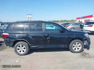 2010 Toyota Highlander SE with VIN 5TDJK3EH0AS012615, listed as a IAAI auction lot 41988529 with 241,662 mi miles. Bid and sale history available at carsss.com. Image 13.