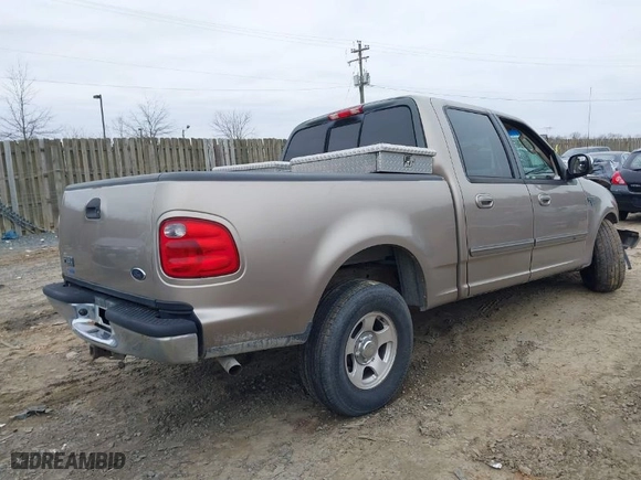 2002 Ford F-150 XLT with VIN 1FTRW07632KC67012, listed as a IAAI auction lot 41535948 with 1 mi miles. Bid and sale history available at carsss.com. Image 4.