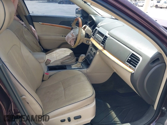 2011 Lincoln MKZ with VIN 3LNHL2GC1BR764783, listed as a IAAI auction lot 39223837 with 118,210 mi miles and . Bid and sale history available at DreamBid. Image 5.