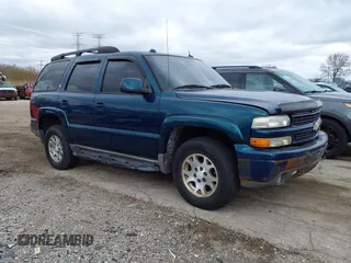2005 Chevrolet Tahoe Z71 with VIN 1GNEK13Z95R255918, listed as a IAAI auction lot 42033067 with 236,936 mi miles. Bid and sale history available at carsss.com. Image 1.