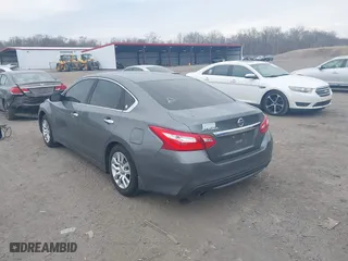 2017 Nissan Altima 2.5 SR with VIN 1N4AL3AP0HC498094, listed as a IAAI auction lot 41679063 with 137,827 mi miles. Bid and sale history available at carsss.com. Image 3.