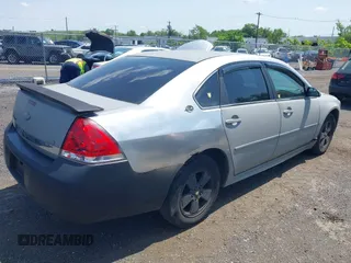 2009 Chevrolet Impala LT z VIN 2G1WT57K491175299, wystawiony jako IAAI lot #42394913 z przebiegiem Nie podano mil oraz . Historia ofert i sprzedaży dostępna na DreamBid. Obrazek 4.