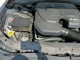 2018 Chrysler 300 S с VIN 2C3CCABG2JH243945, выставлен на аукционе Copart как лот 69658475 с пробегом 122 388 миль миль и Списание • Salvage title. История ставок и продаж доступна на DreamBid. Изображение 15.