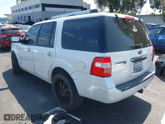 2011 Ford Expedition Limited with VIN 1FMJU1K51BEF27893, listed as a IAAI auction lot 42164488 with 207,061 mi miles and . Bid and sale history available at DreamBid. Image 3.