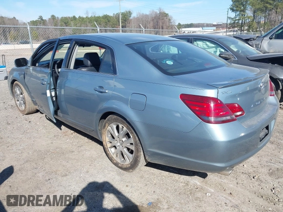 2008 Toyota Avalon XL with VIN 4T1BK36BX8U294231, listed as a IAAI auction lot 41655137 with 119,847 mi miles. Bid and sale history available at carsss.com. Image 3.