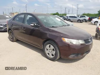 2010 Kia Forte EX z VIN KNAFU4A27A5226415, wystawiony jako IAAI lot #42034471 z przebiegiem 85 535 mil mil oraz . Historia ofert i sprzedaży dostępna na DreamBid. Obrazek 1.