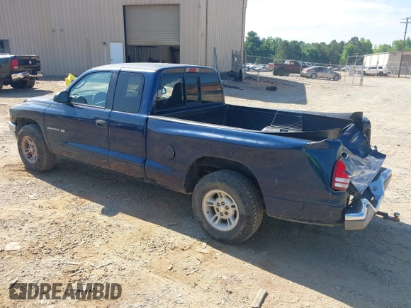 2000 Dodge Dakota with VIN 1B7GL22XXYS572706, listed as a IAAI auction lot 42211764 with 293,858 mi miles and . Bid and sale history available at DreamBid. Image 3.