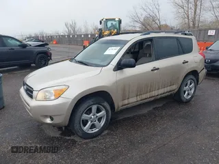 2007 Toyota RAV4 with VIN JTMBD33V776035471, listed as a IAAI auction lot 41787302 with 156,188 mi miles. Bid and sale history available at carsss.com. Image 2.