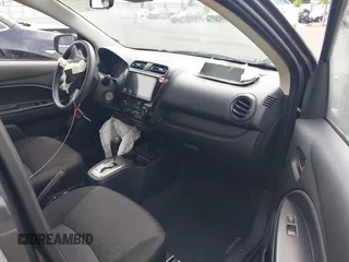 2024 Mitsubishi Mirage ES z VIN ML32AUHJ3RH013336, wystawiony jako IAAI lot #42085444 z przebiegiem 11 675 mil mil oraz . Historia ofert i sprzedaży dostępna na DreamBid. Obrazek 5.